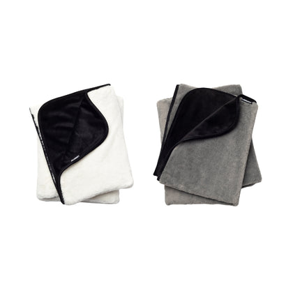 Fascinator Faux-Fur Throw - Luxurious Queen-Size Blanket with Waterproof Lining