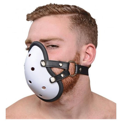 Musk Athletic Cup Muzzle White