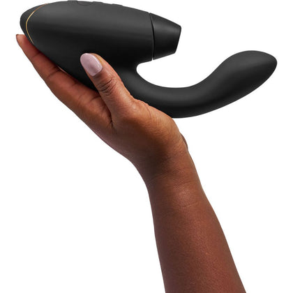 Introducing the Womanizer Duo 2 Black: The Ultimate Pleasure Powerhouse for Mind-Blowing Blended Orgasms!